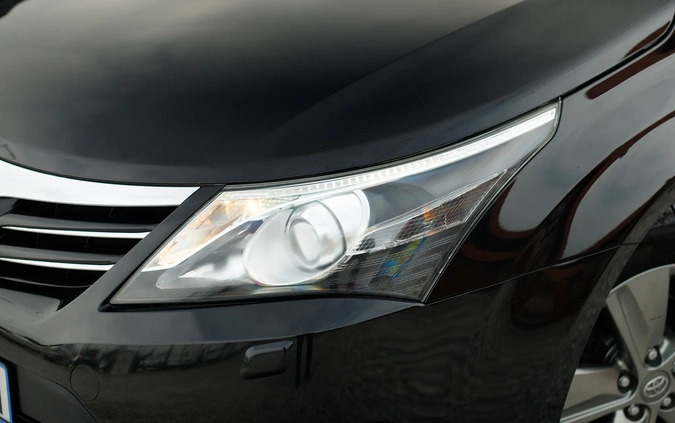 Toyota Avensis cena 47900 przebieg: 214000, rok produkcji 2014 z Radom małe 742